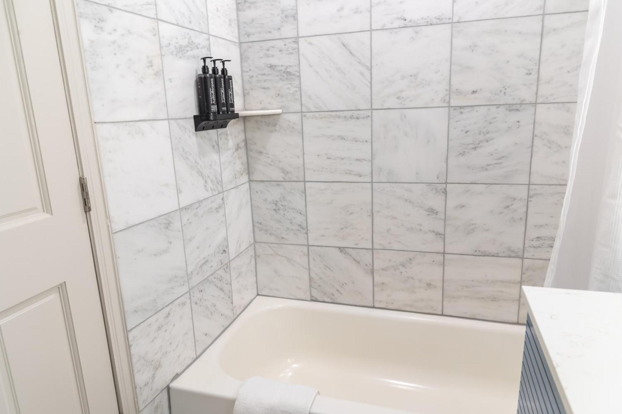 Inn On St. Ann, A French Quarter Guest Houses Property 뉴올리언스 외부 사진